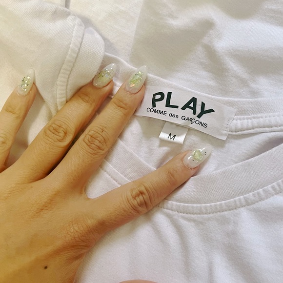 COMMES DES GARÇONS PLAY | LUXURY WHITE CAMOUFLAGE HEART T-SHIRT - Picture 7 of 7